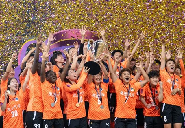 亞冠賽場，武體人奪魁！光彩奪目！