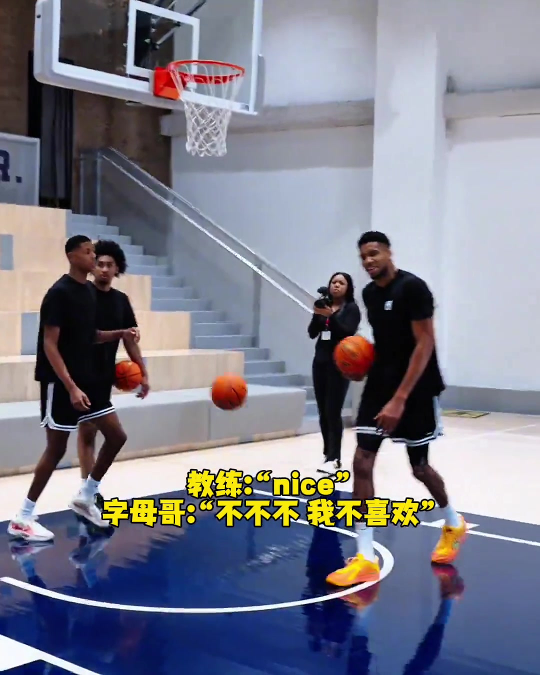 看歐文打球也就圖一樂(lè)真學(xué)技術(shù)還得跟字母哥