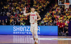 媒體人：男籃缺員，主動鍛煉新人勝于被動輸球。