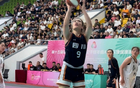 四川女籃大勝109分，狂虐山西140-31，李夢10中10，7國手雙殺。